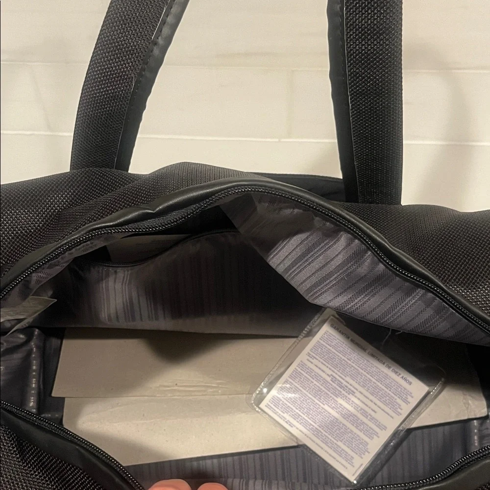 Samsonite NEW Silhouette Boston Bag Carry On Black